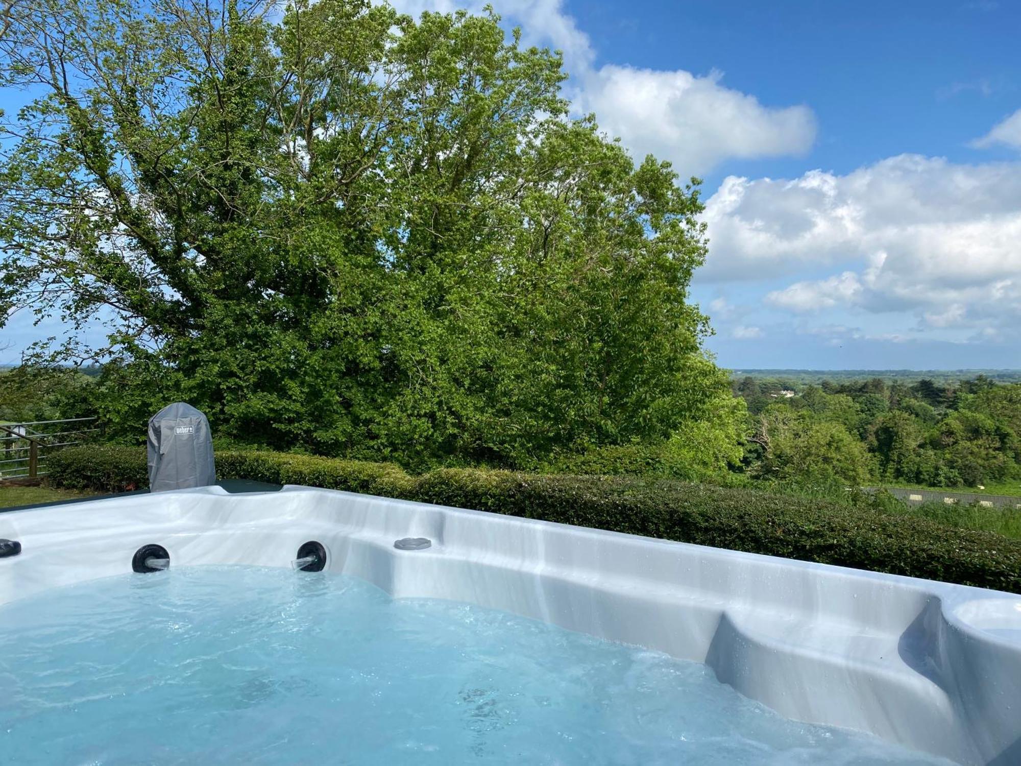Carrick Beg Self Catering Holiday Accommodation With Hot Tub Sulby  Exteriér fotografie
